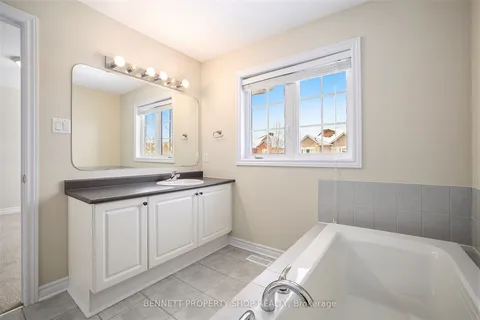 107 Bandelier Way, Stittsville - Munster - Richmond, ON K2S 0C3