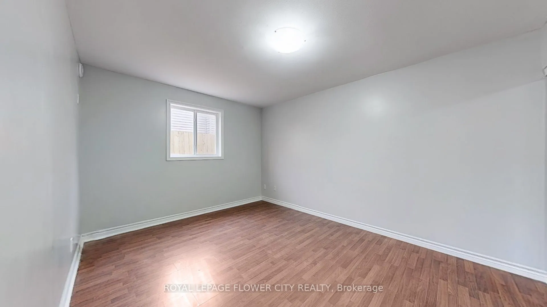 6294 Ash Street, Niagara Falls, ON L2G 2H5