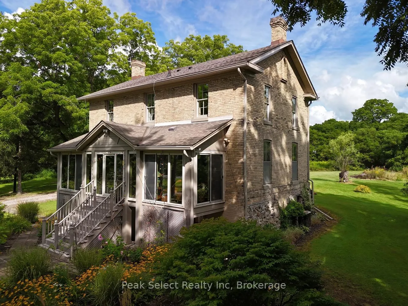 1511 Gainsborough Road, ON N6H 5L2