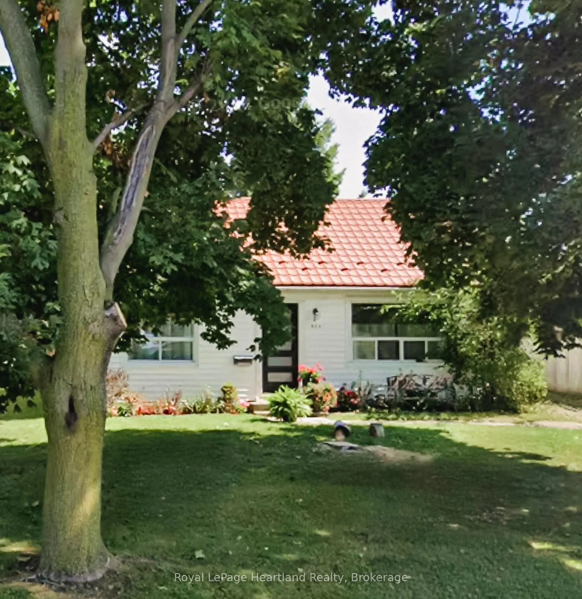 305 MARY Street, Goderich, ON N7A 3B3
