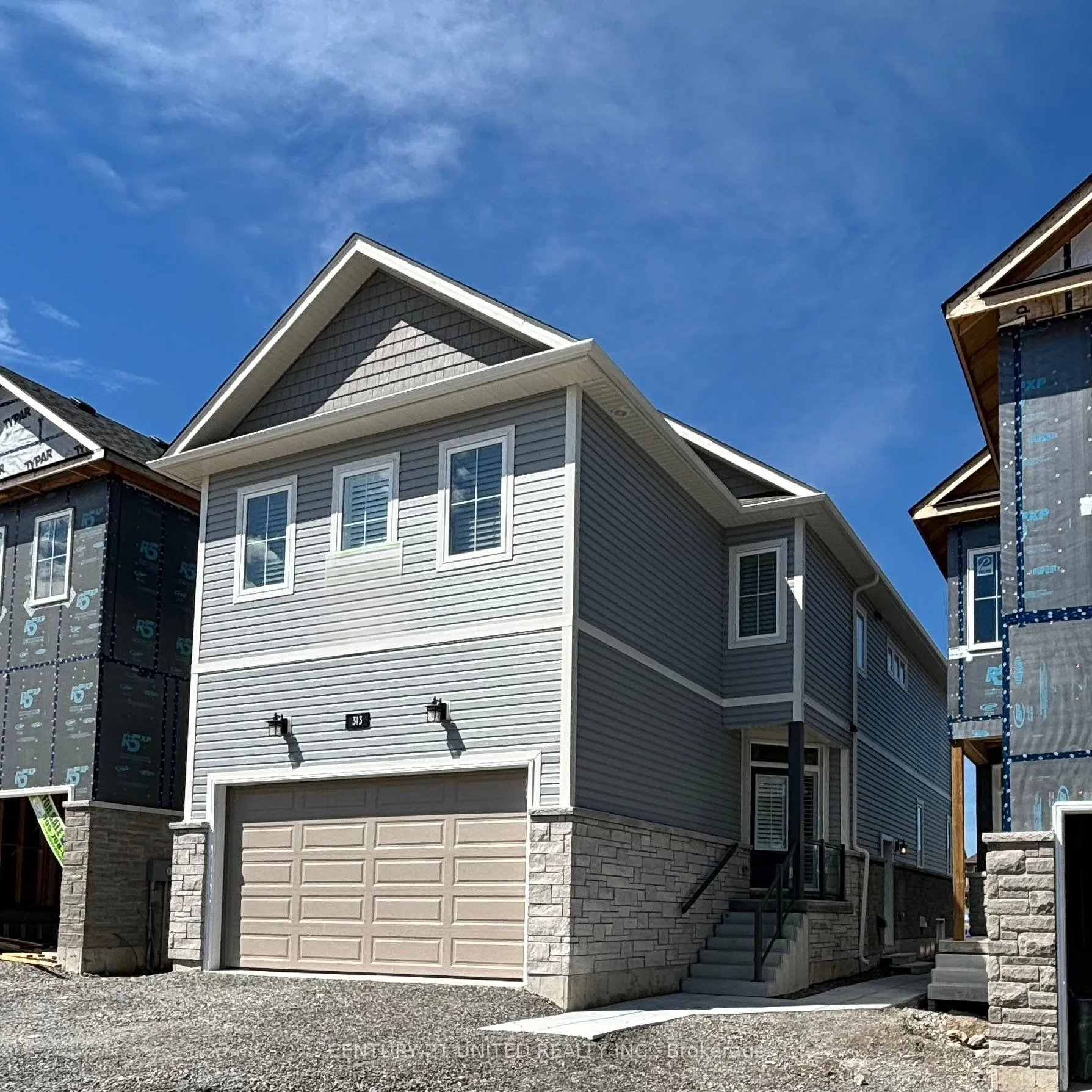 313 Mullighan Gardens, ON K9K 0G3
