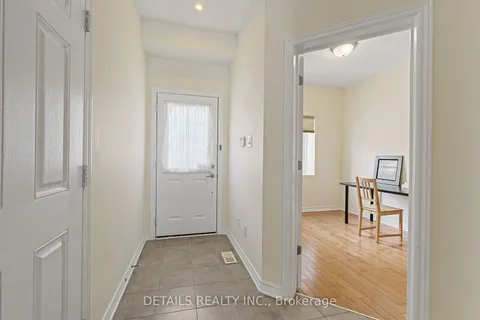 404 Abbeydale Circle, Kanata, ON K2K 0E8