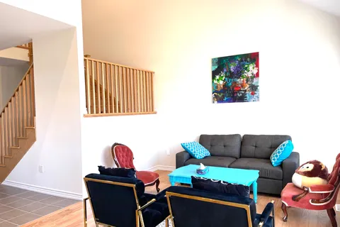 6 EXPLORER Way, Thorold, ON L2N 1E5