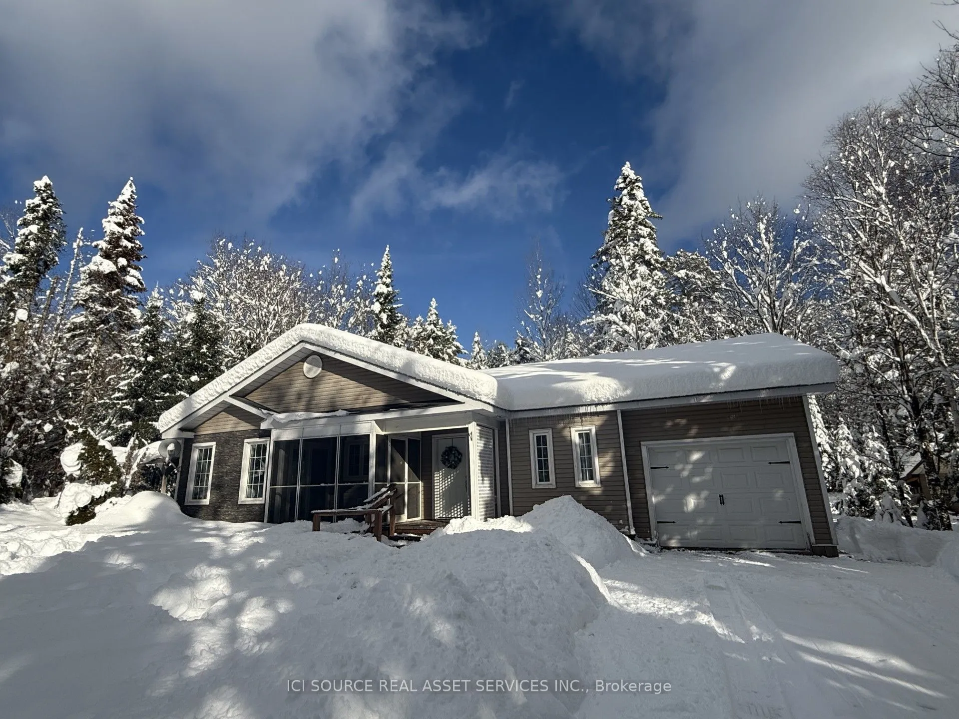 149 Balsam Chutes Road, Huntsville, ON P0B 1L0
