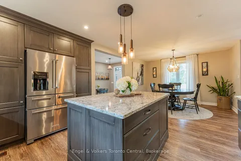 242 SOMERS Street, Georgian Bluffs, ON N4K 6V5