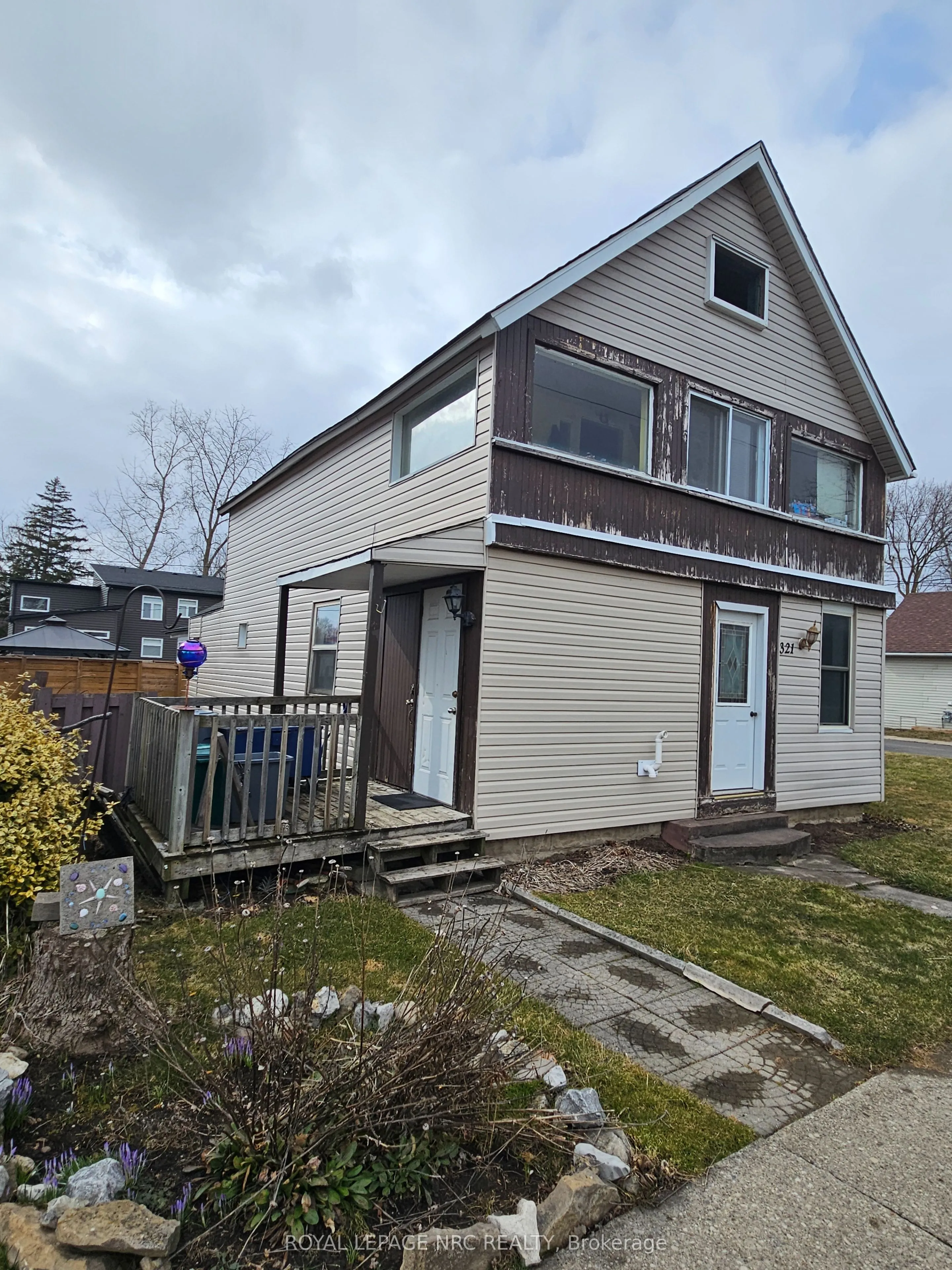 321 Ridgeway Road, Fort Erie, ON L0S 1B0