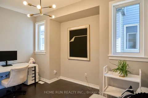 212 Condado Crescent, Kanata, ON K2V 0P3
