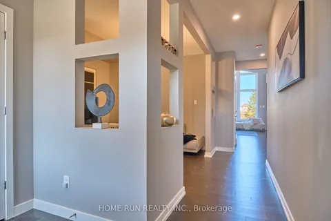 212 Condado Crescent, Kanata, ON K2V 0P3
