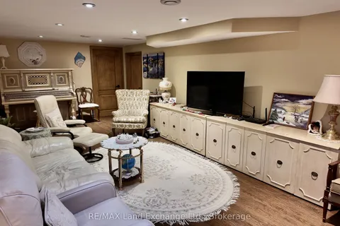 203 Campbell Crescent, Kincardine, ON N2Z 1B9