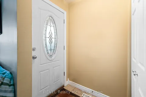 16 Dodds Court, Fort Erie, ON L2A 5Z2