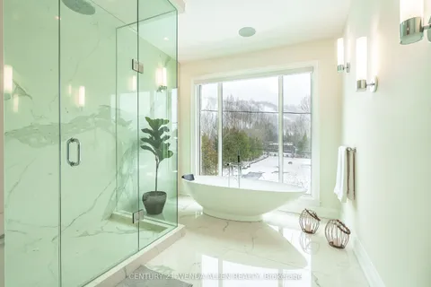 125 Craigmore Crescent, Blue Mountains, ON L9Y 0N6