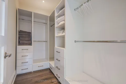 125 Craigmore Crescent, Blue Mountains, ON L9Y 0N6