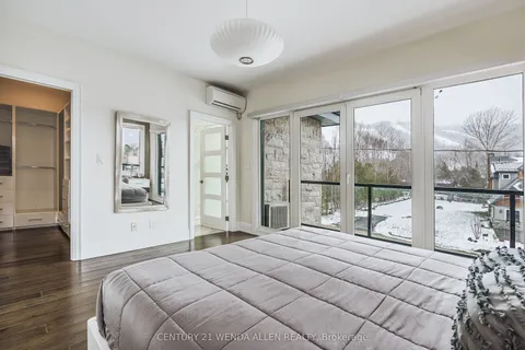 125 Craigmore Crescent, Blue Mountains, ON L9Y 0N6