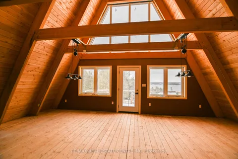 9 Urban Street, South Bruce Peninsula, ON N0H 2T0