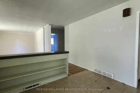 447 ROGER Road, Alta Vista and Area, ON K1H 5B7