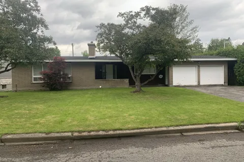 447 ROGER Road, Alta Vista and Area, ON K1H 5B7