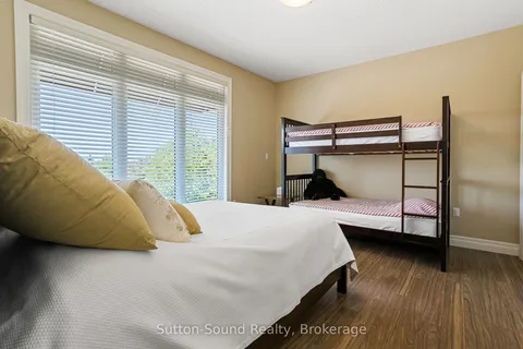 110 SUNSET Boulevard, Georgian Bluffs, ON N0H 2T0