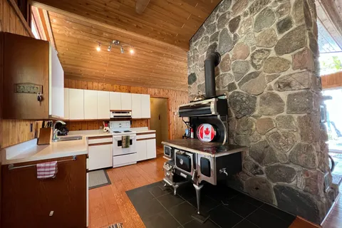 270 Barney's Boulevard, Northern Bruce Peninsula, ON N0H 1W0