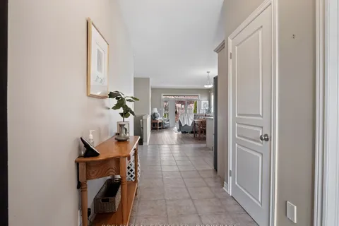 50 Aaron Trail, Welland, ON L3B 6G4