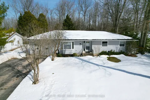 31 Dorena Crescent, South Bruce Peninsula, ON N0H 2G0