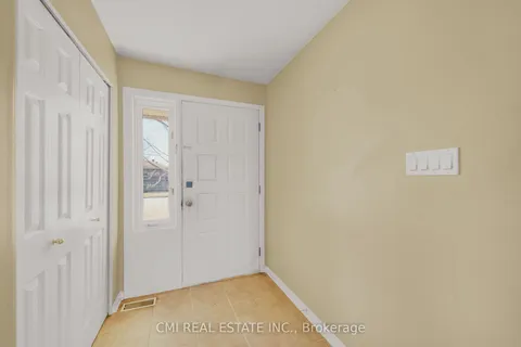 1 Scott Crescent, Perth, ON K7H 3J2