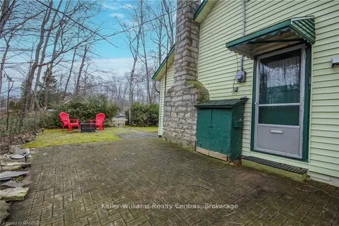 425 HURON Road, South Bruce Peninsula, ON N0H 2T0
