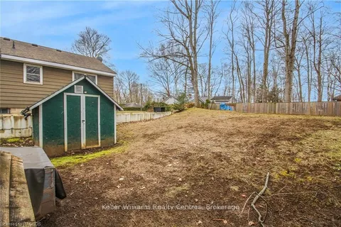 425 HURON Road, South Bruce Peninsula, ON N0H 2T0