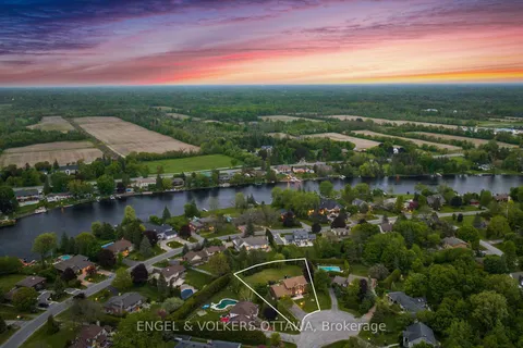 1041 BRANDYWINE Court, Manotick - Kars - Rideau Twp and Area, ON K4M 1J2