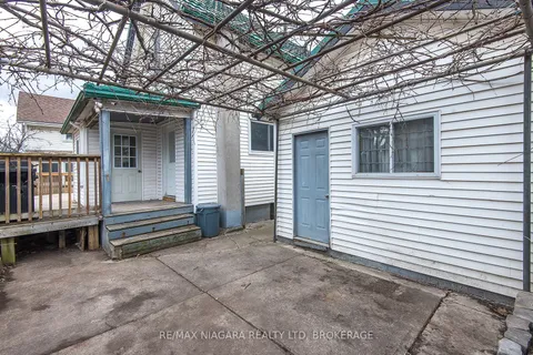 115 West Main Street, Welland, ON L3C 4Z8