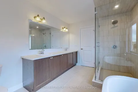 534 Clayton Avenue, ON K9K 0H8