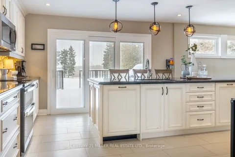 311 8th Concession Road, Hamilton, ON L8N 2Z7