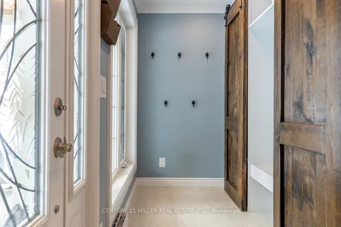 311 8th Concession Road, Hamilton, ON L8N 2Z7