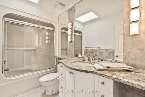 78 SOVEREIGN Drive, St. Catharines, ON L2T 1Z7