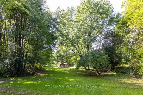 12 Scottdale Court, Pelham, ON L0S 1E3