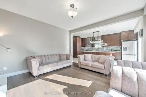 163 BYERS Street, ON N6L 0J2