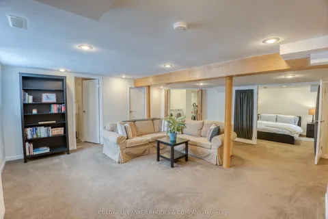 21 Braemar Street, Manor Park - Cardinal Glen and Area, ON K1K 3C4