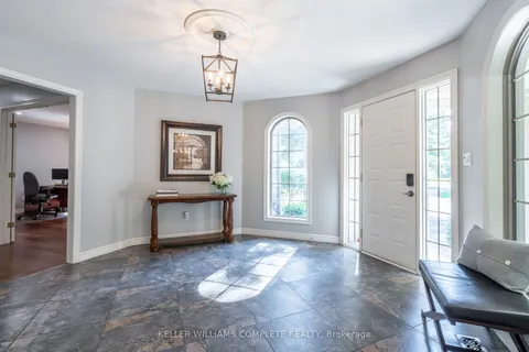 18 Westie Road, Brantford, ON N3T 5L4