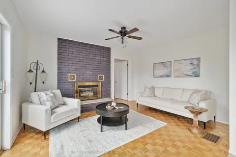16 Anne Street, Brighton, ON K0K 1H0
