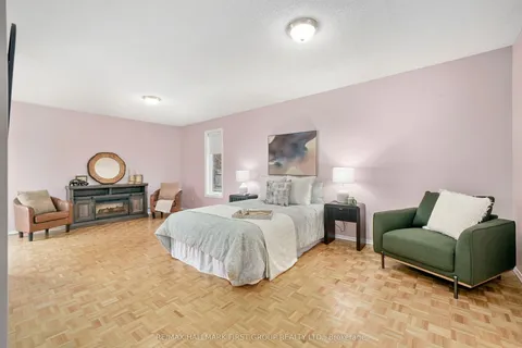 16 Anne Street, Brighton, ON K0K 1H0
