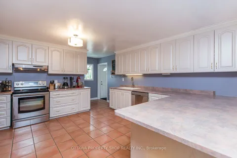 2428 Greys Creek Road, ON K4P 1N7