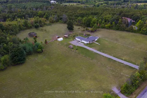 2428 Greys Creek Road, ON K4P 1N7