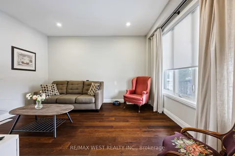 1 Grundy Crescent, East Luther Grand Valley, ON L9W 7S7