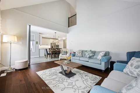1 Grundy Crescent, East Luther Grand Valley, ON L9W 7S7