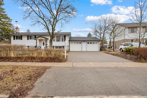 2 CHARTWELL CRES N/A, Guelph, ON N1G 2T7