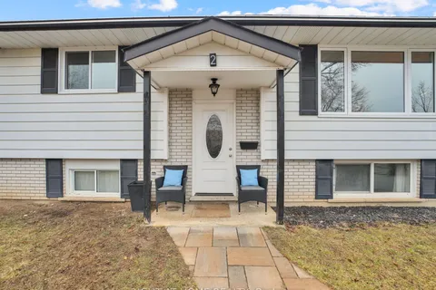 2 CHARTWELL CRES N/A, Guelph, ON N1G 2T7