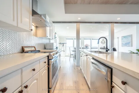 2094 LAKESHORE Road, Haldimand, ON N1A 2W8