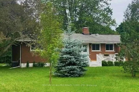 44 Hamilton Avenue, Cobourg, ON K9A 1W1