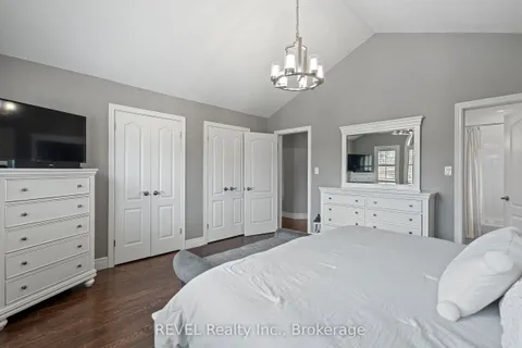 38 Udell Way, Grimsby, ON L3M 5L3