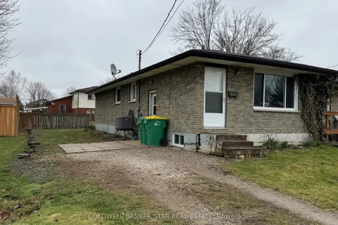 109 B Victoria Street, Southwest Middlesex, ON N0L 1M0