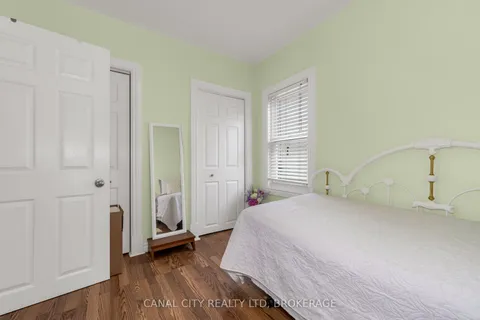 51 Pine Street, Thorold, ON L2V 3L5